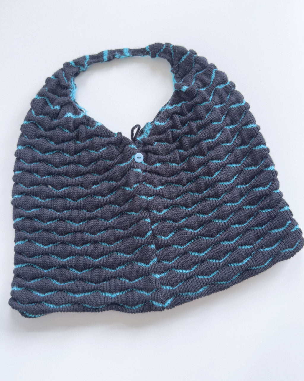 textured knit shoulder bag, handmade knit, everyday carry