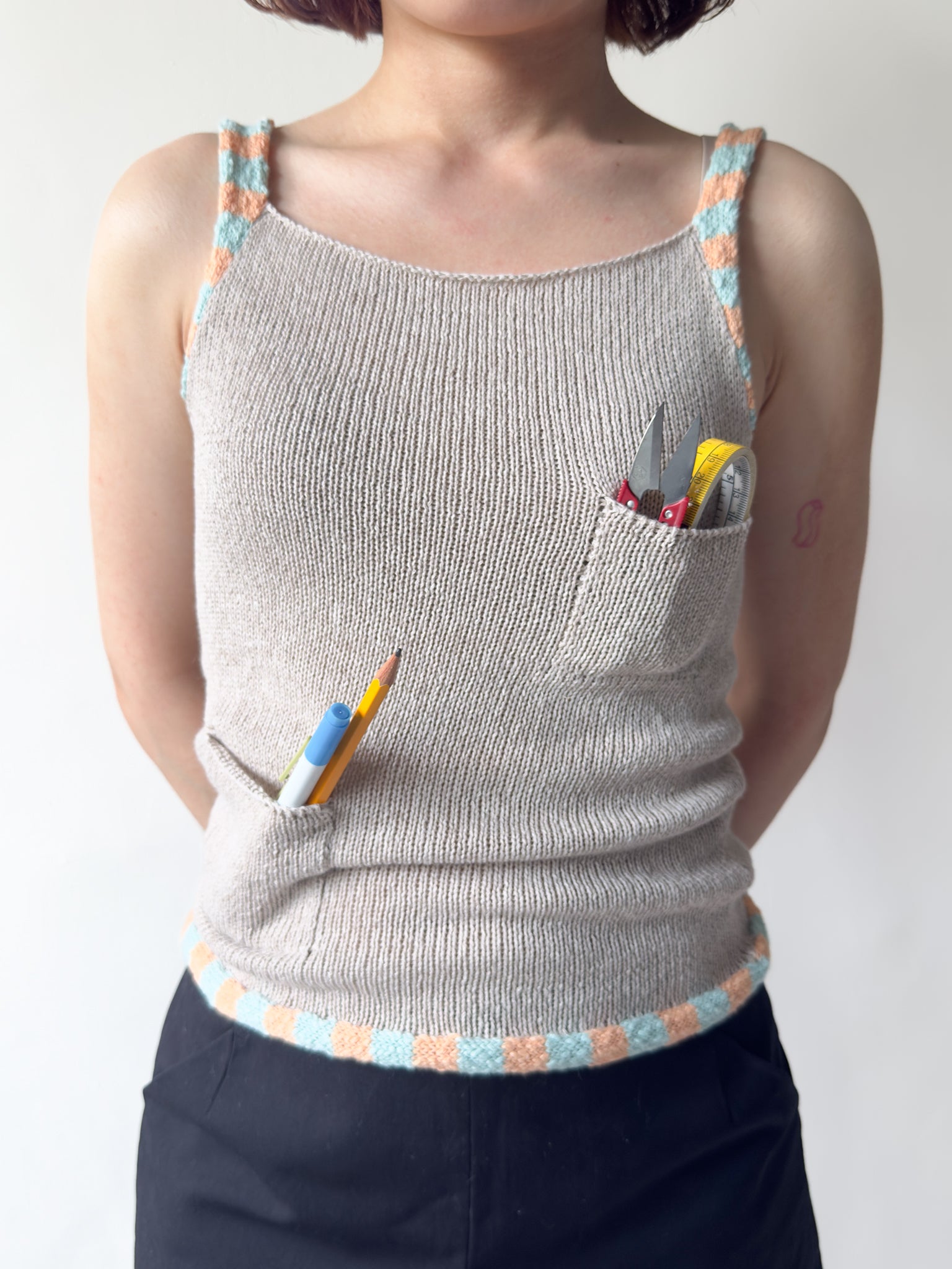 Pocket sleeveless top